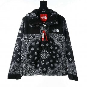 Supreme & The North Face Bandana Jacket