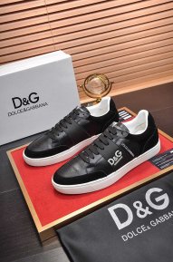 DG sneaker