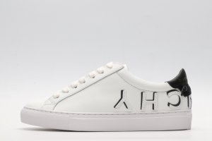 GIVENCHY sneaker