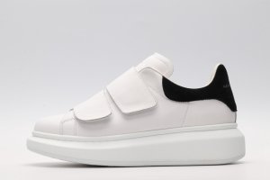 ALEXANDER MCQUEEN Low-top sneakers