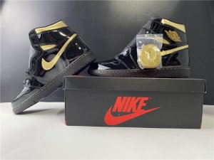 Air Jordan 1 Retro High OG(555088-032)