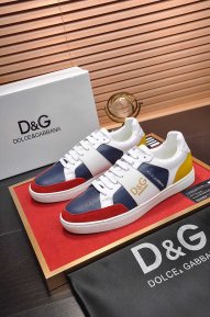 DG sneaker