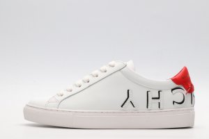 GIVENCHY sneaker