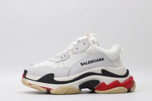 Designer Sneakers Balenciaga Wmns Triple S Trainer BALENCIAGA White Black