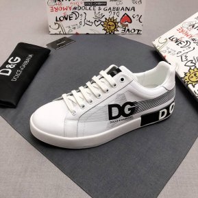 DG sneaker