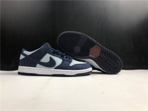 Nike SB Dunk Low 854866-444