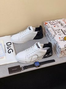 DG sneaker