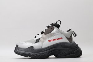 Designer Sneakers Balenciaga Wmns Triple S Trainer 'Silver Black