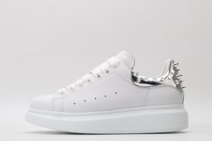 White calf leather lace-up sneaker with silver-finished hammered stud
