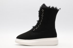 Alexander McQueen winter boots-black