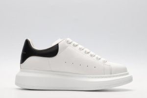 ALEXANDER MCQUEEN OVERSIZED SNEAKER with black heel