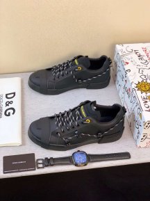 DG sneaker